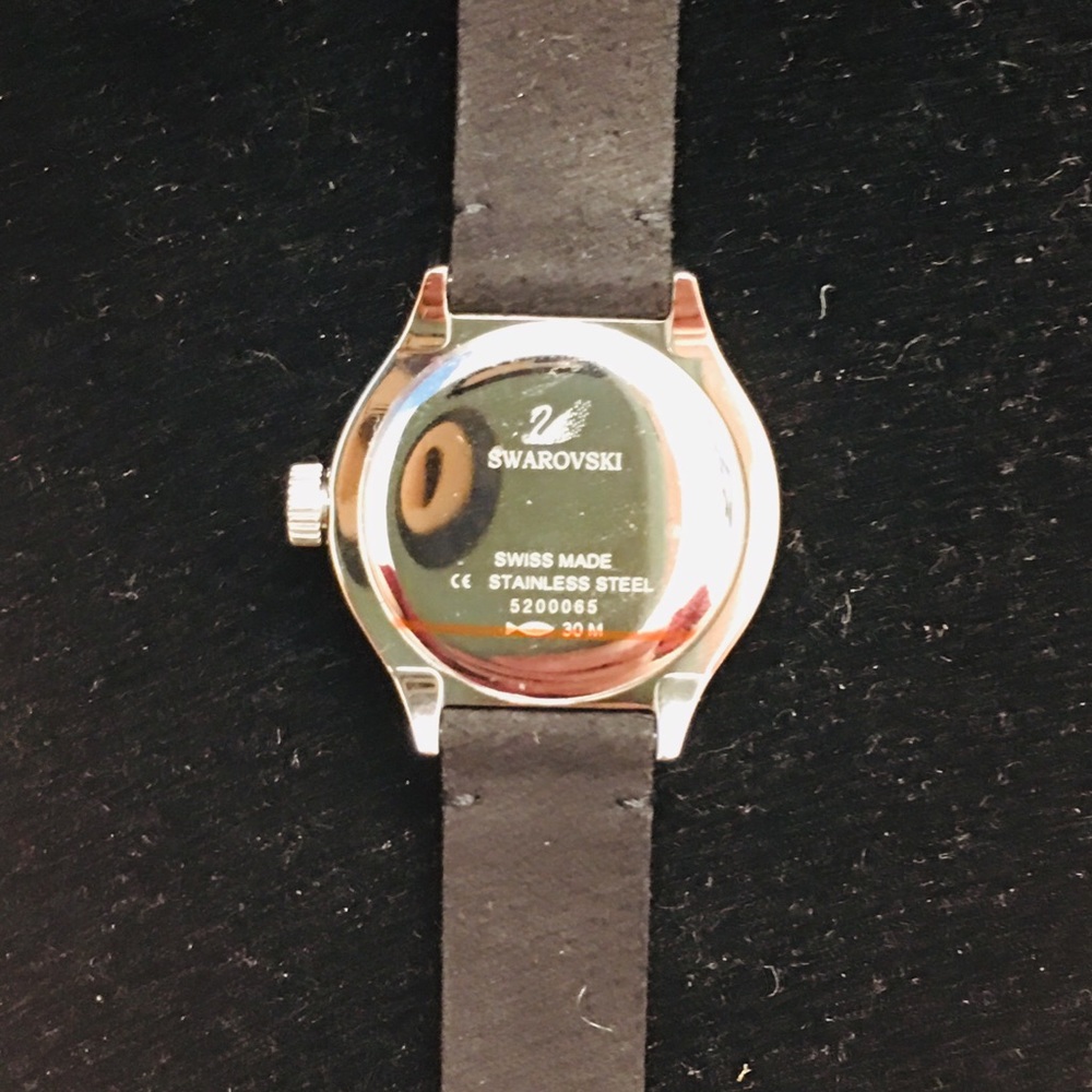 Swarovski ellis watch all crystals. New inbox - Picture 6 of 11